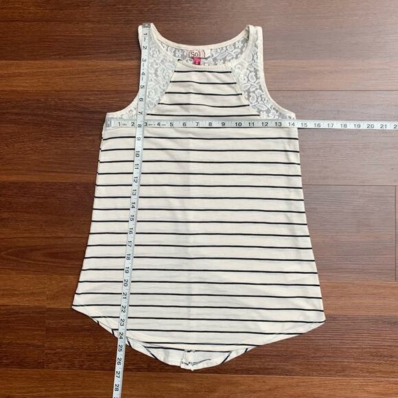 Striped Lace Trim Lace Open Back Slit Sleeveless Tank Top NWOT - Picture 9 of 12